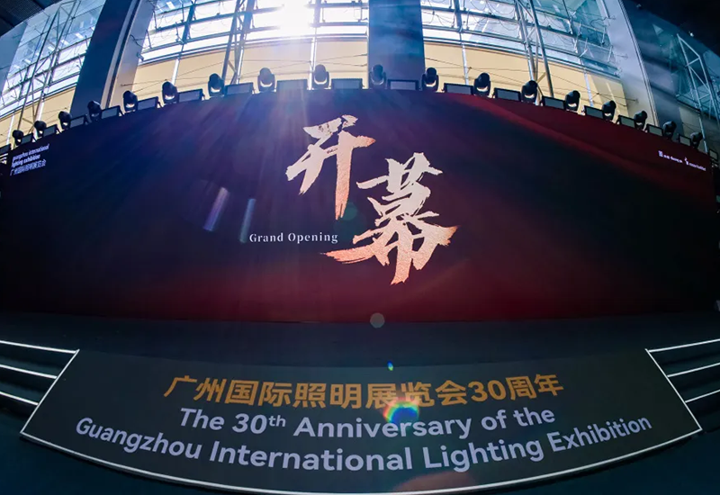 首日聚焦｜PP电子电源光亚展现场热力全开，，，，，手艺实力尽显锋芒